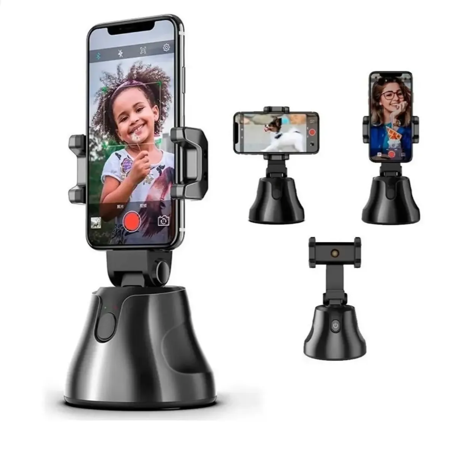 Holder robot selfie.